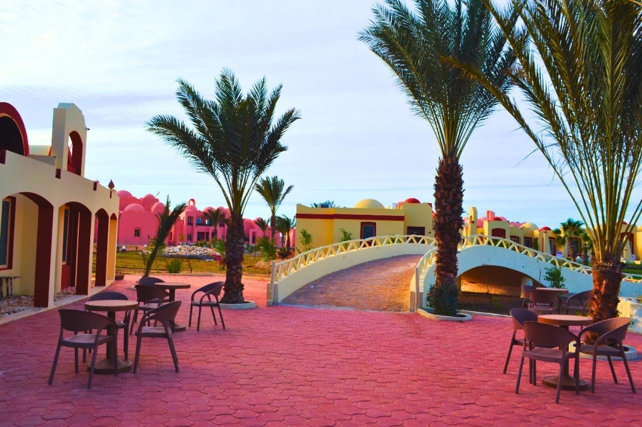 Hostmark Zabargad Beach Resort Abu Ghusun Exterior photo