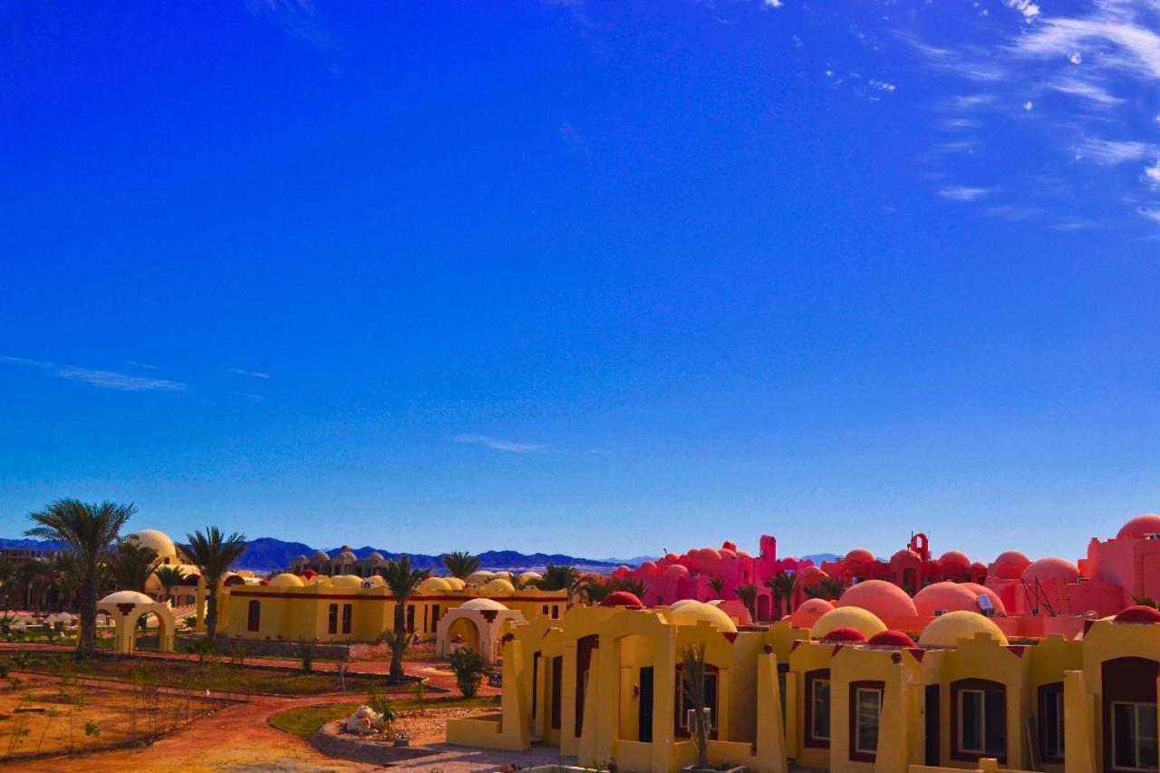 Hostmark Zabargad Beach Resort Abu Ghusun Exterior photo