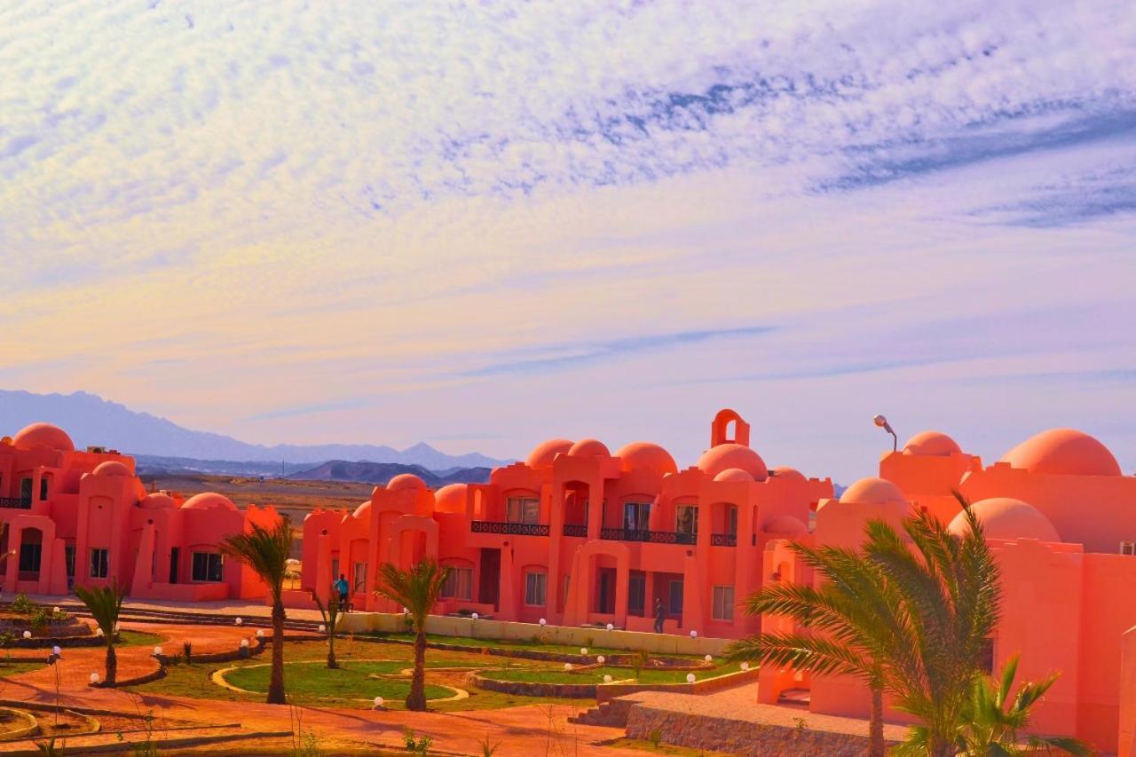 Hostmark Zabargad Beach Resort Abu Ghusun Exterior photo