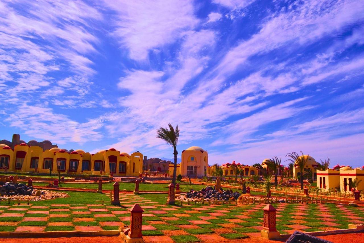 Hostmark Zabargad Beach Resort Abu Ghusun Exterior photo