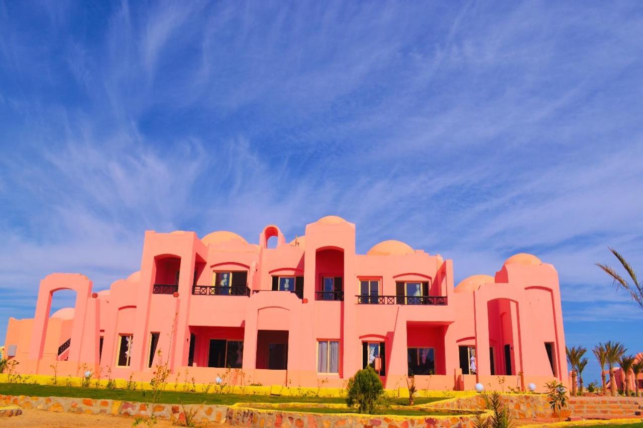 Hostmark Zabargad Beach Resort Abu Ghusun Exterior photo