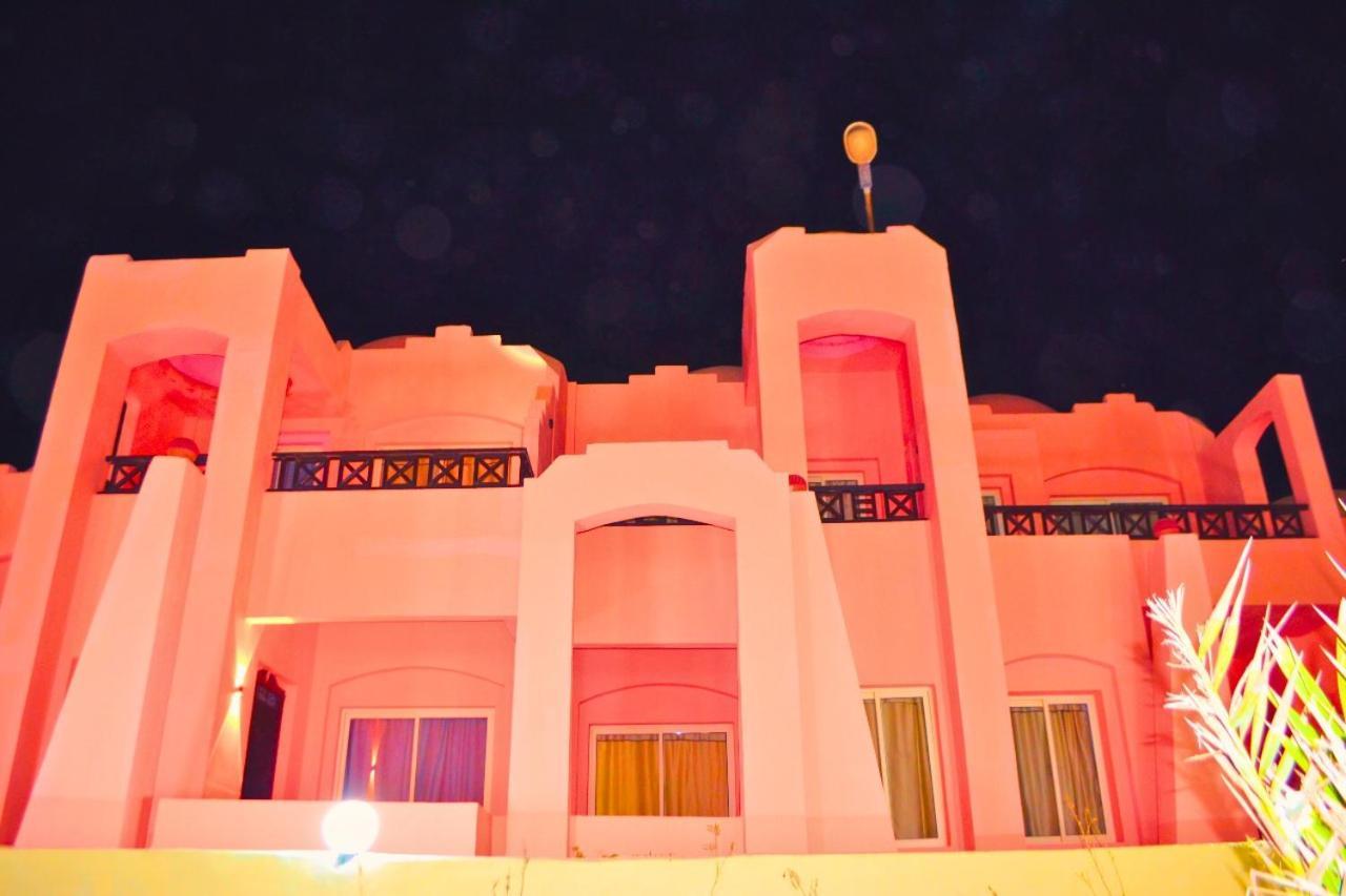 Hostmark Zabargad Beach Resort Abu Ghusun Exterior photo