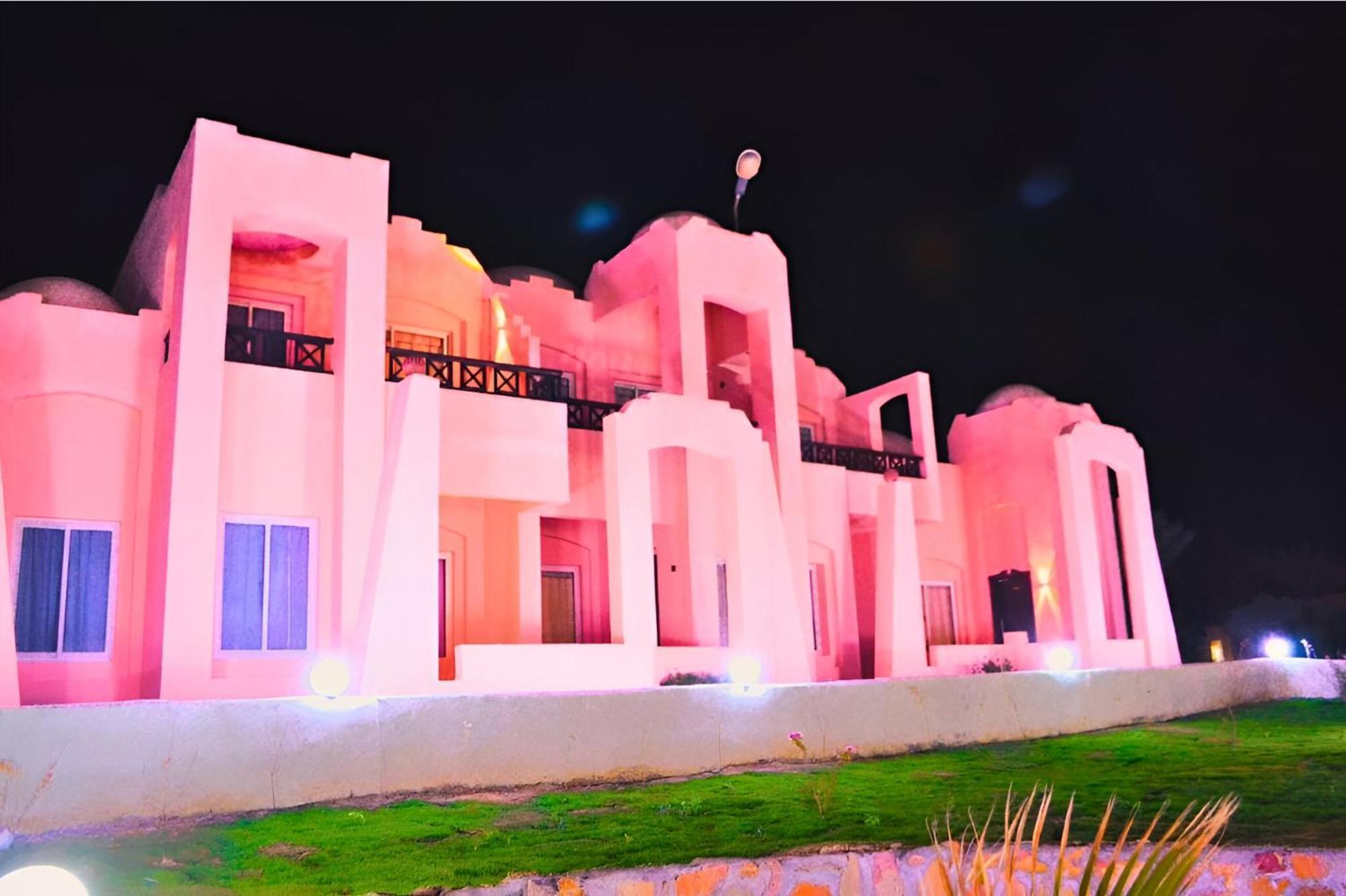 Hostmark Zabargad Beach Resort Abu Ghusun Exterior photo