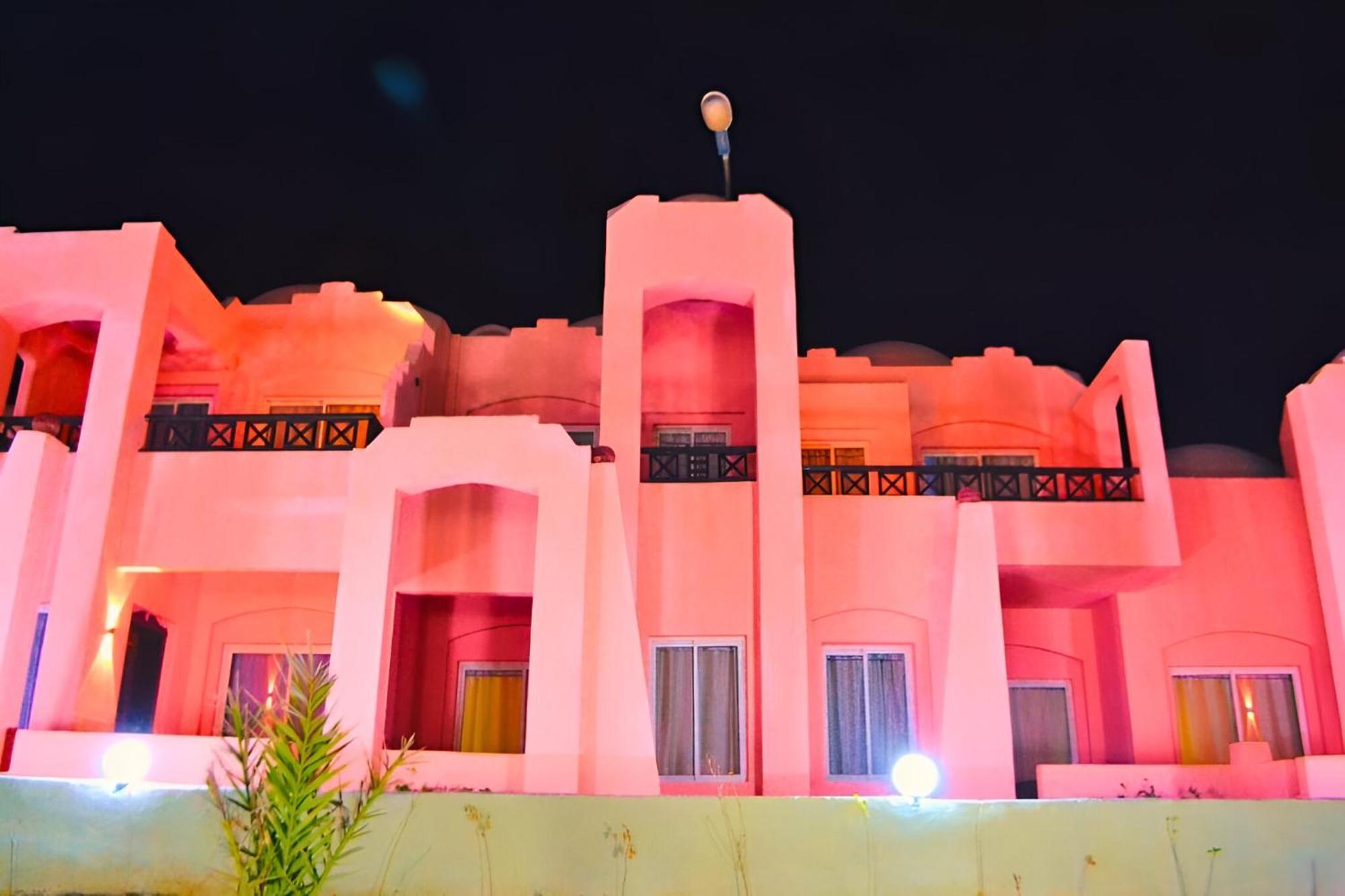 Hostmark Zabargad Beach Resort Abu Ghusun Exterior photo